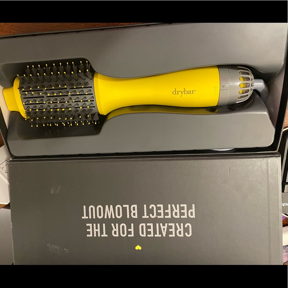 Drybar hair dryer/brush